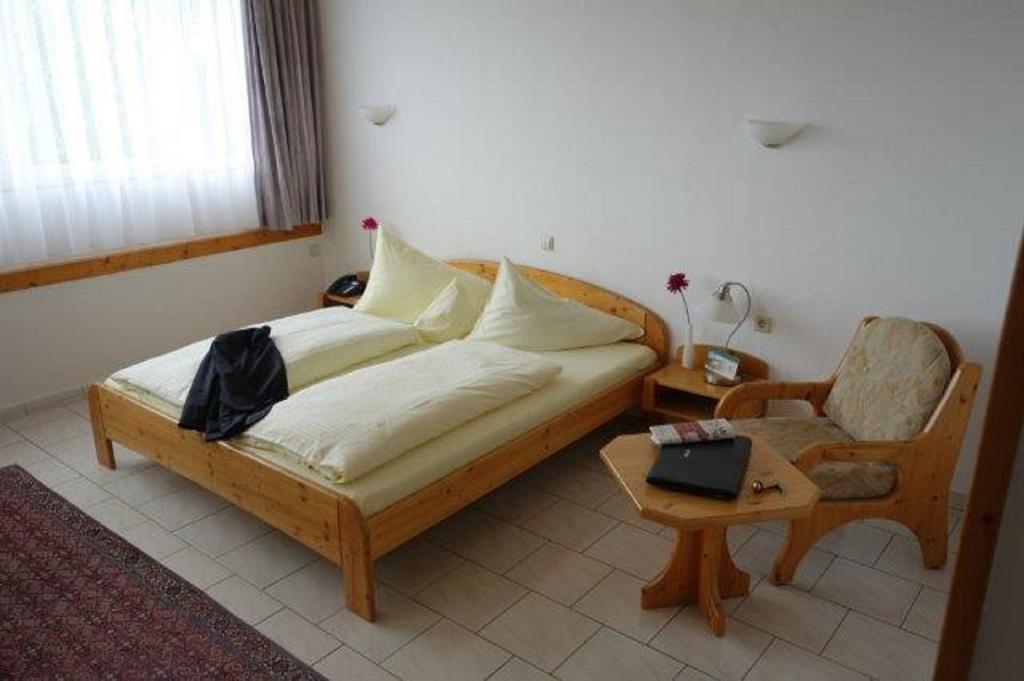 Eichenhof Hotel Gbr Eislingen Exteriör bild